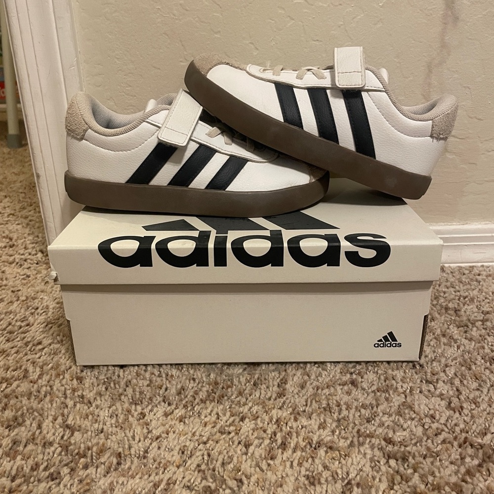 Adidas boys sneakers size 1.5